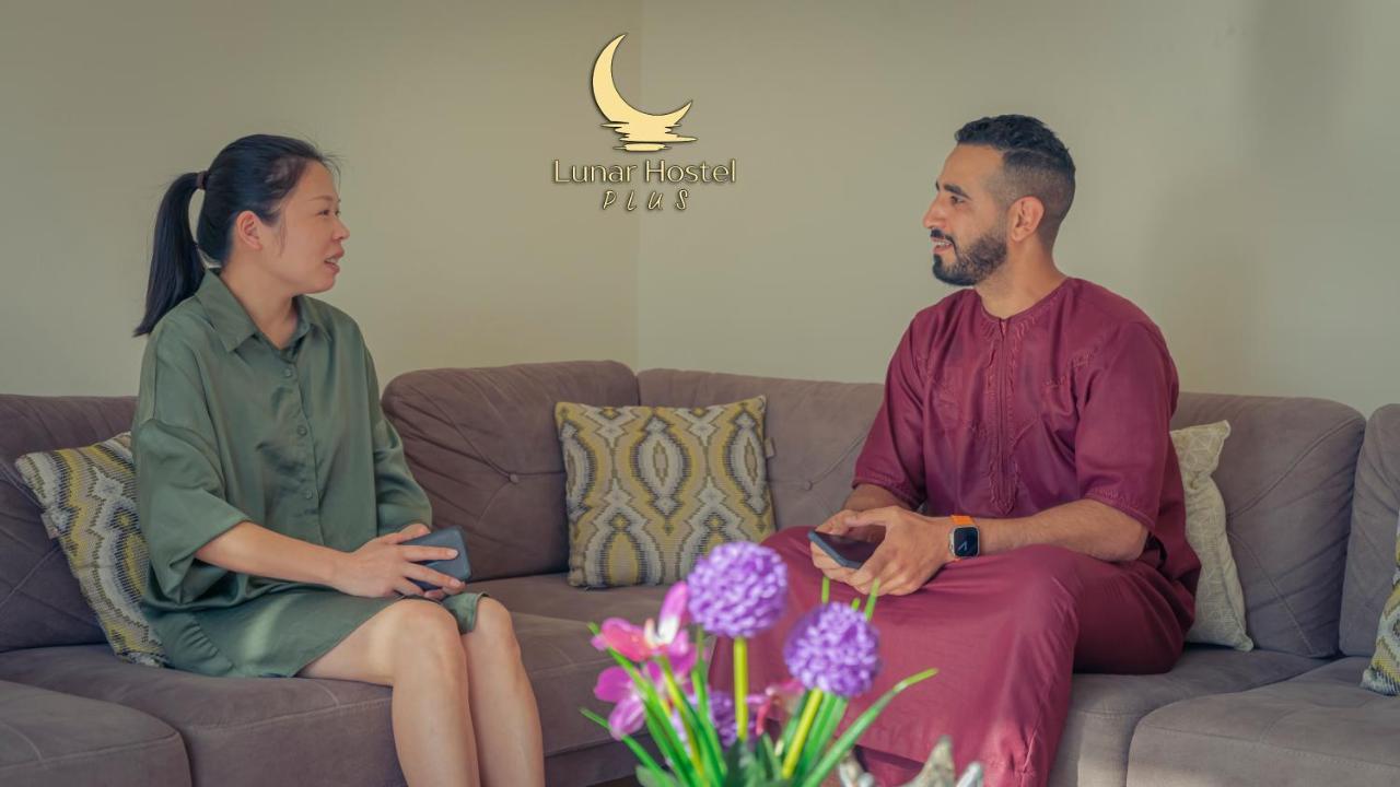 Lunar Hostel Plus Dubai Exterior foto